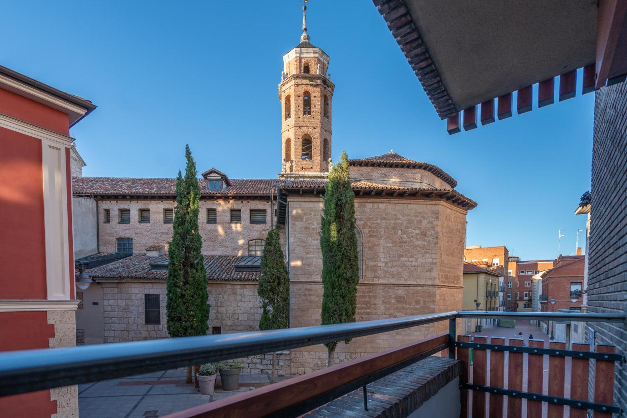 Wow Apartamentos Valladolid Luaran gambar