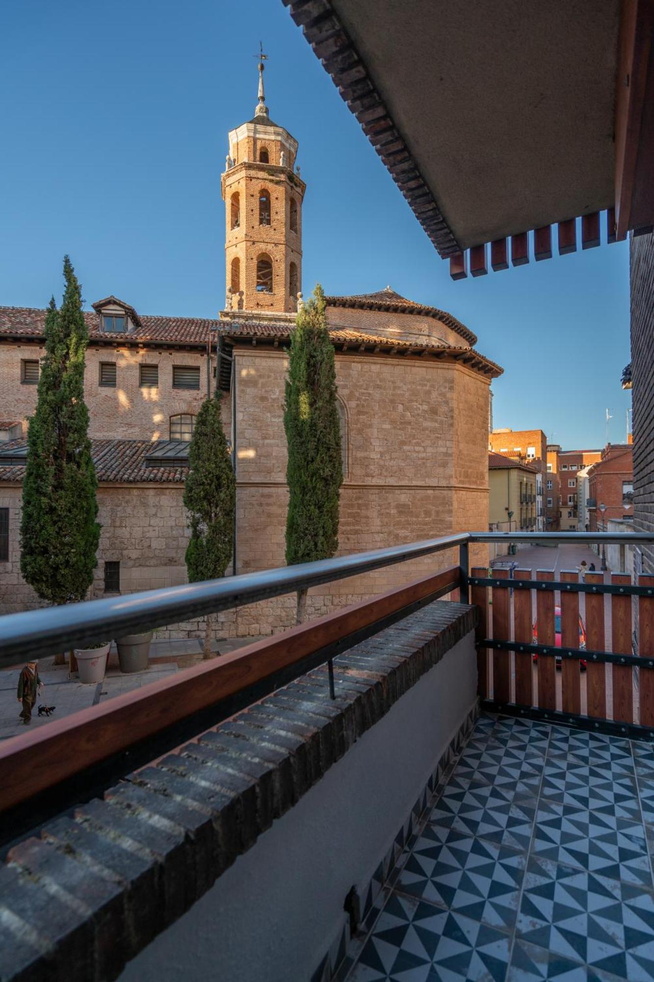 Wow Apartamentos Valladolid Luaran gambar