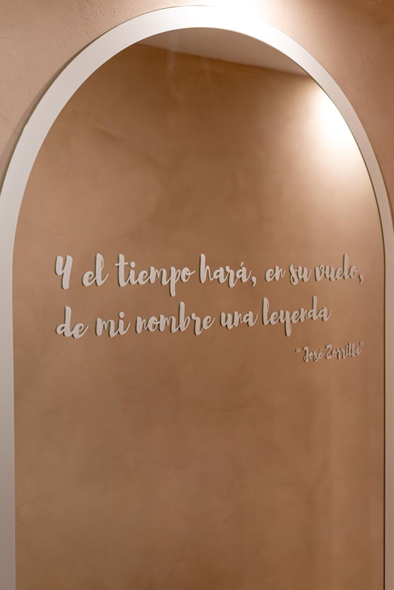 Wow Apartamentos Valladolid Luaran gambar